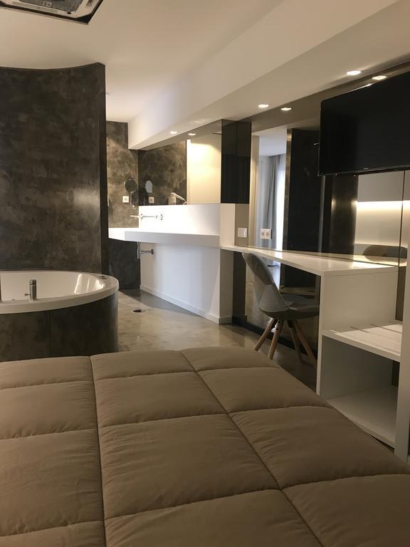 Deluxe Double Room Spa Bath,415144329:JPEG
